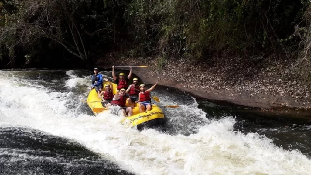 A 1 Hora de São Paulo: Destino Incrível com Cachoeiras, Trilhas e Aventura no Interior 2 Como chegar: acesso rápido e sinalização excelente