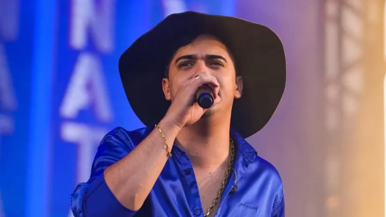 Natanzinho Lima no palco da Expo Aracruz 2025. 3