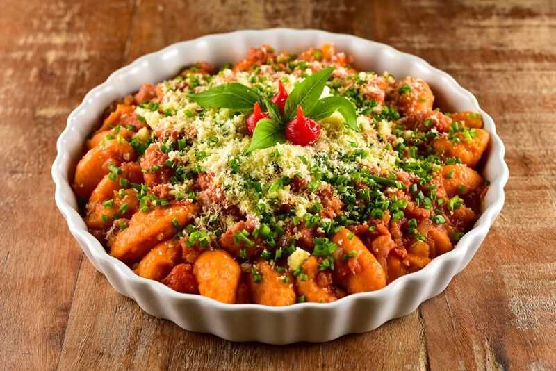 Santa Teresa: Um pedacinho da Itália no Brasil 4 Vinhos e Gastronomia: Sabores que Contam Histórias