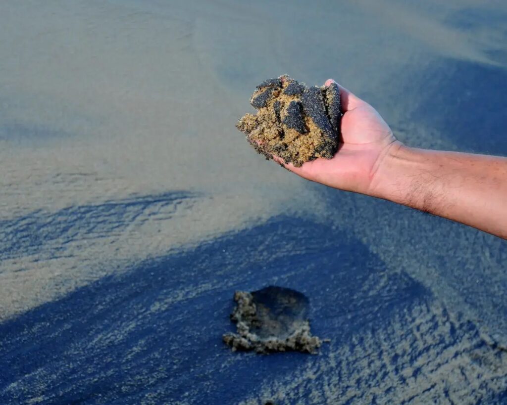 Benefícios das Areias Monazíticas de Guarapari: Mitos e verdades 1 Benefícios das Areias Monazíticas de Guarapari: descubra o que a ciência diz sobre os supostos poderes de cura. Saiba a verdade sobre a areia radioativa e como curtir a praia com segurança. Confira agora!