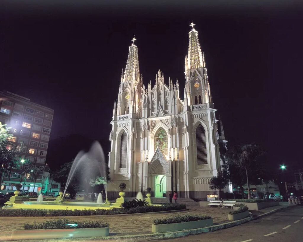Roteiro de 3 dias em Vitória: Do Centro Histórico à Praia do Canto 2 Roteiro de 3 dias em Vitória: Catedral Metropolitana