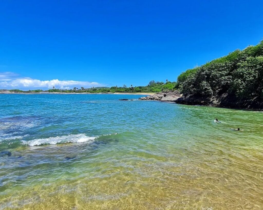 Guia Completo da Praia do Morcego em Guarapari: 7 Dicas Essenciais 1 Praia do Morcego Guarapari: seu guia completo para um paraíso escondido. Descubra como chegar, o que fazer e dicas valiosas. Planeje sua visita agora mesmo!