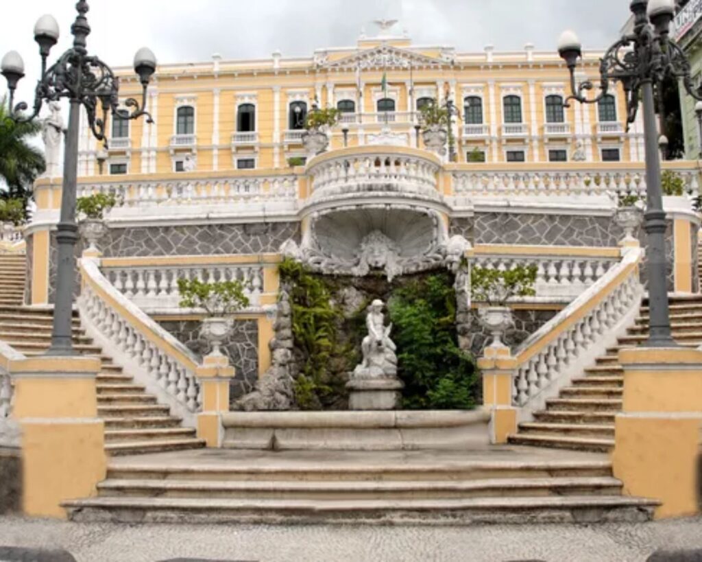 Roteiro de 3 dias em Vitória: Do Centro Histórico à Praia do Canto 4 Roteiro de 3 dias em Vitória: Palácio Anchieta
