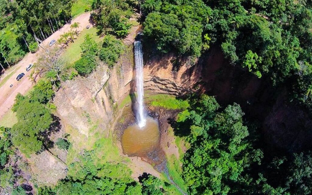 As Melhores Cachoeiras de São Paulo: Um Guia Completo e Gratuito 5 Cachoeira do Saltão: Um Destino Imperdível