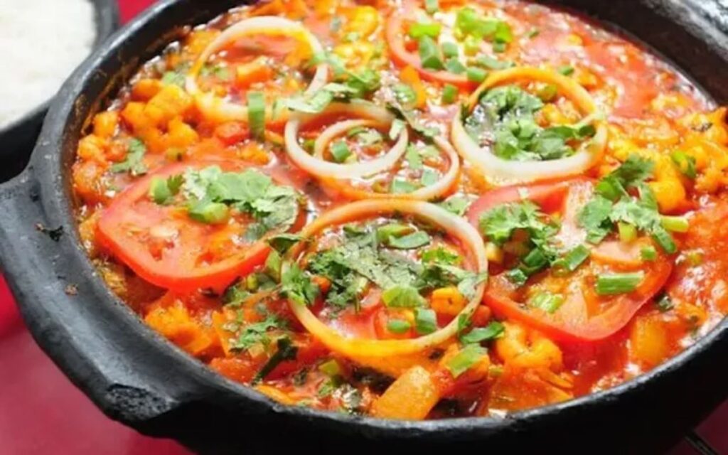 Moqueca Capixaba: Sabor, Tradição e Identidade do Espírito Santo 1 Moqueca Capixaba: Sabor, Tradição e Identidade do Espírito Santo